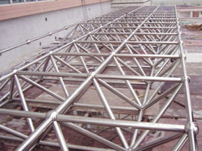 葫蘆島加油站整體設(shè)計中的雨棚制作與房屋建筑工程 天美彩鋼的綜合應用